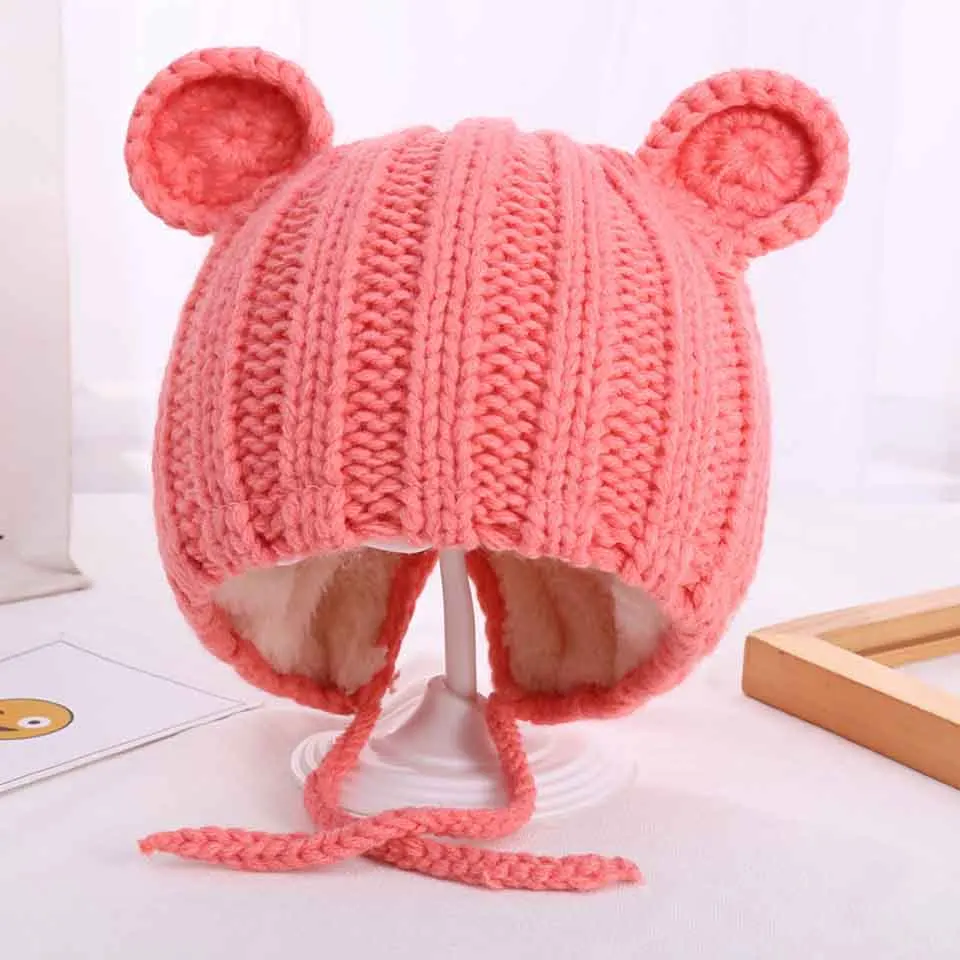 Очень теплая плюшевая вязаная шапка осенне зимняя с ушками детская шапочка со