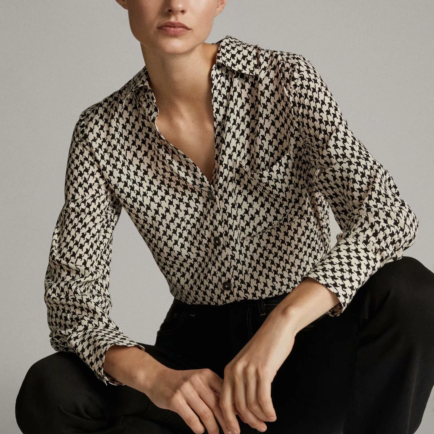 Новинка осени 2019 женские стандартные для рубашек с геометрическим принтом