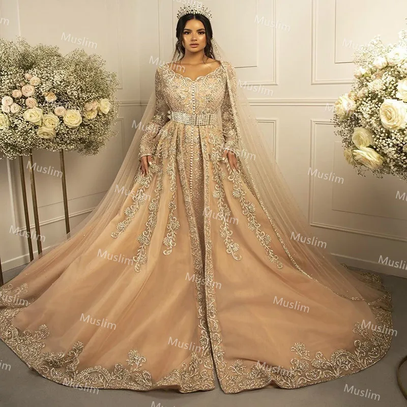 

Luxury Gold Kaftan Morrocan Wedding Dresses With Appliques Vintage Long Sleeve Muslim Arabian Wedding Gowns 2021 Princess Bride