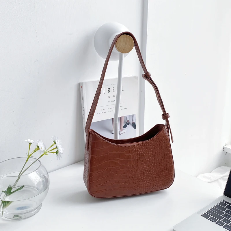 

Женская сумка 2021, сумка-багет из крокодиловой кожи, женская маленькая сумочка из высококачественной кожи, сумка через плечо из кожи аллигат...