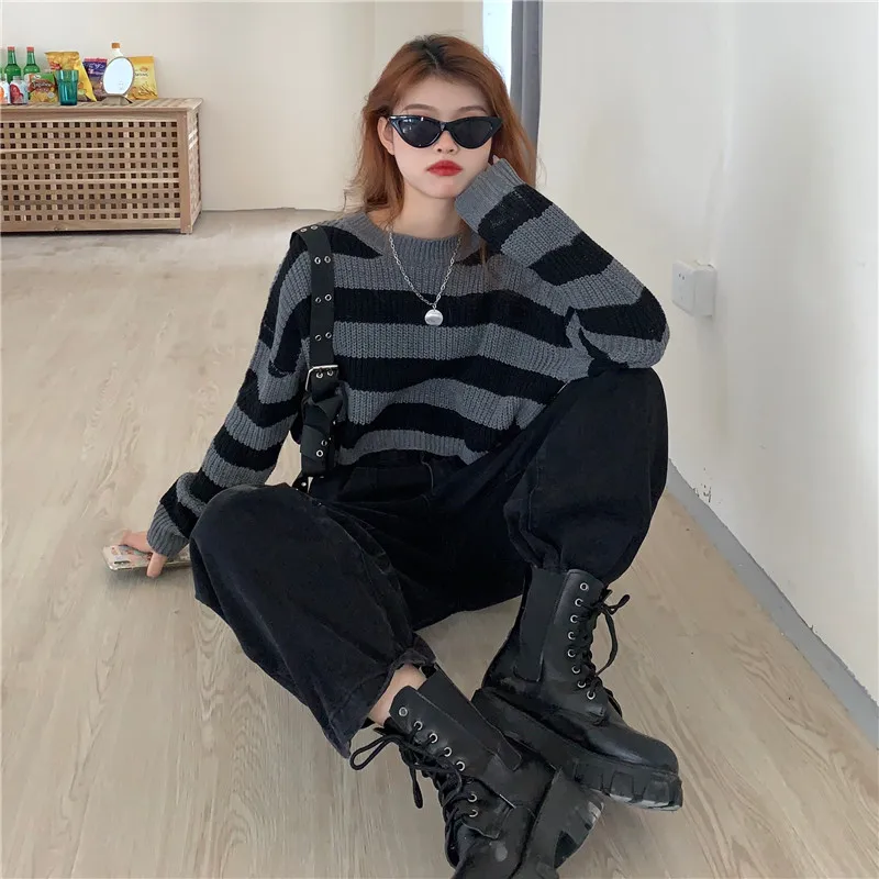 

Women Gothic black Gray Vintage Short autumn Y2K Knit Sweaters Fashion Streetwear Crop Loose Pullovers Female Casual Sexy Tops
