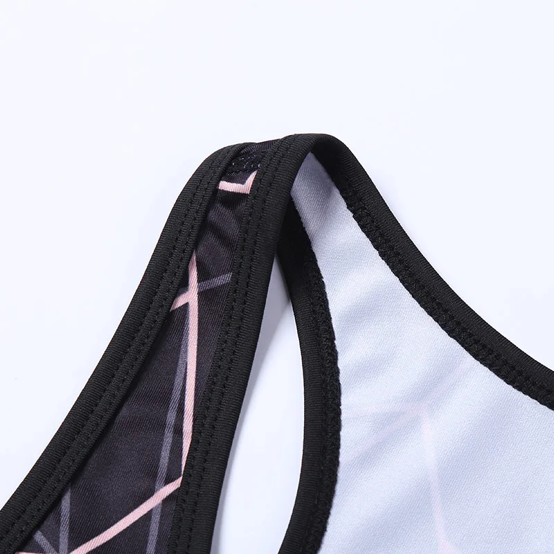 Спортивный бюстгальтер с высоким эффектом бесшовный для йоги тренажерного зала