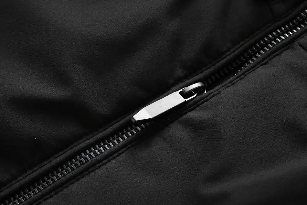 Пуховик мужской на белом утином пуху с капюшоном батальных размеров