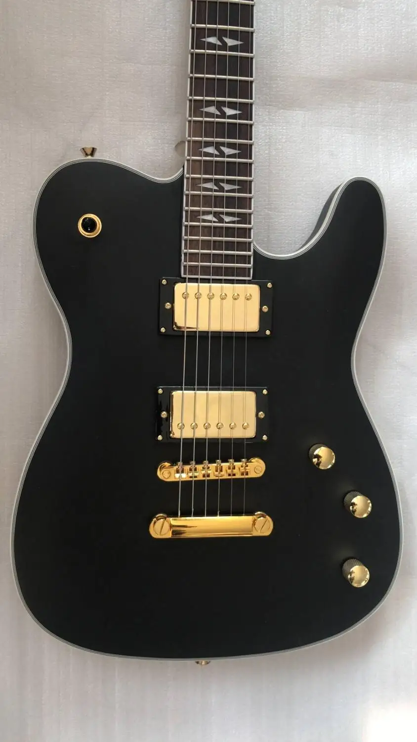 Оптовая продажа гитара под заказ электрическая 24F в черном цвете 171123|Гитары| |