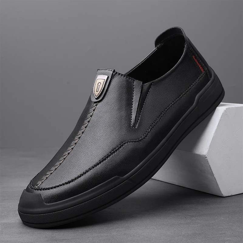 

Leather Men's Loafers Fashion Business Dress Slip-On Shoes British Trend Elegant Flat Shoes Black Classic Men Casual Shoes