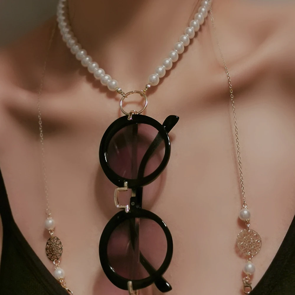 

Gold Retro Fashion Glasses Chain Female Hanging Neck Fashion Sunglasses With Portable Anti-Lost Chain Rope Unisex