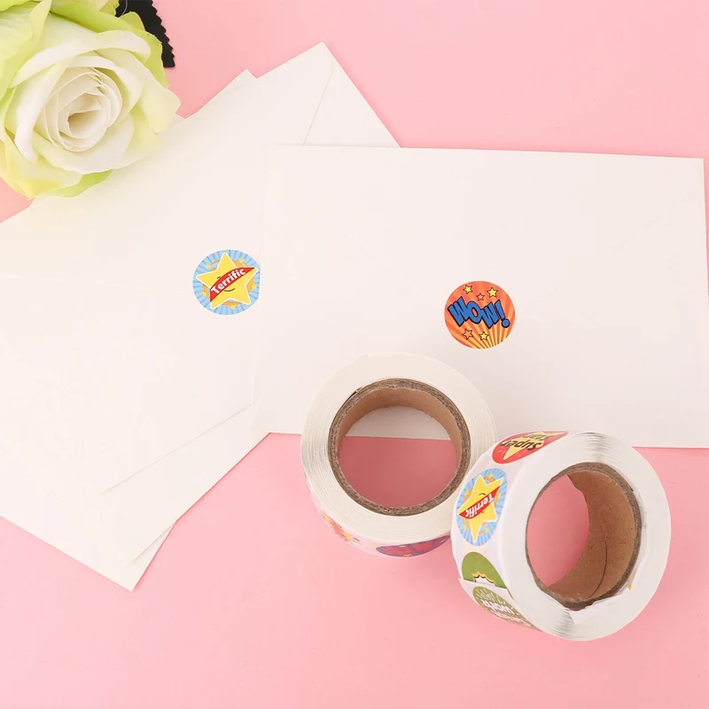 

2 rolls 500 pcs/roll Reward Stikcers Cartoon English Character Cute Words Encouragement Sticker for Student Kindergarden Kids