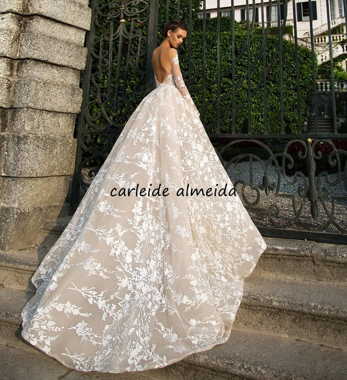 

Vestidos de novia Sexy V-back Lace Bridal Dress for Women 2021 Long Sleeves Champagne Wedding Dress Chapel Train Robe mariage