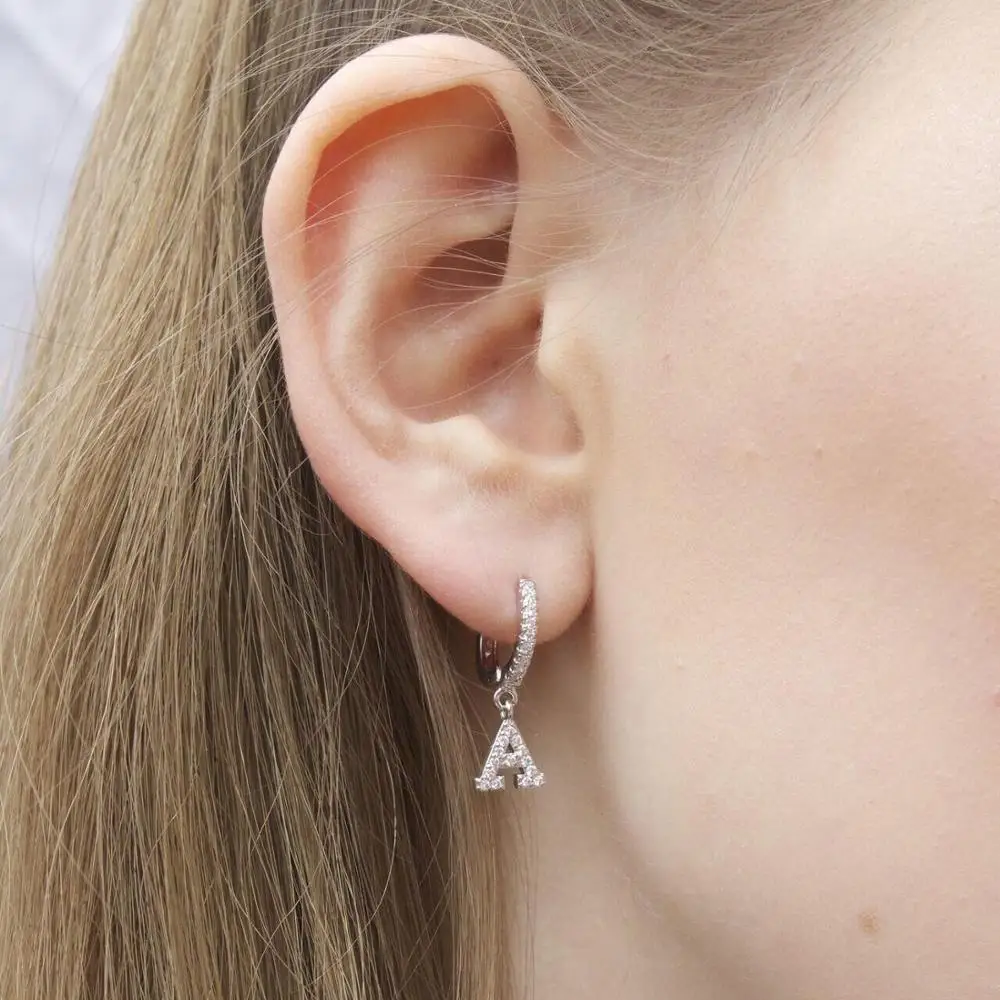 Серьги с буквами алфавита 1 шт. серьги четким кубическим цирконием от 26 до