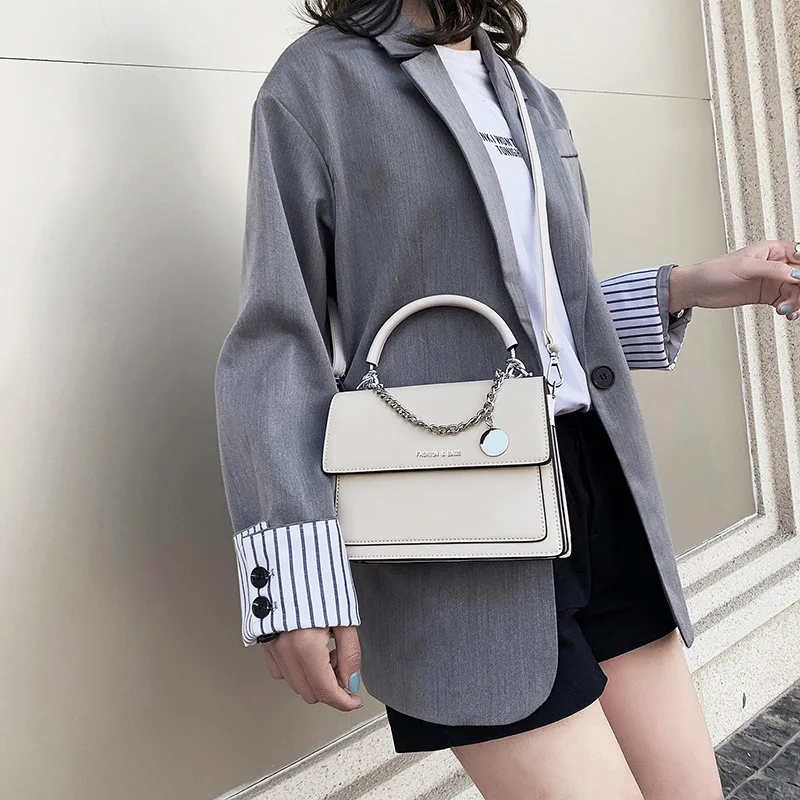 Недорогие сумки-тоуты женские вместительные Сумки из искусственной кожи