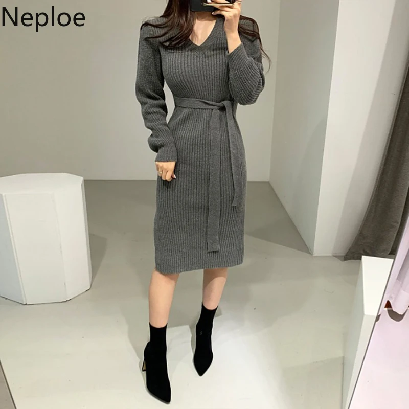 Neploe v-образный вырез шикарное приталенное платье-свитер с крестиком вязаное