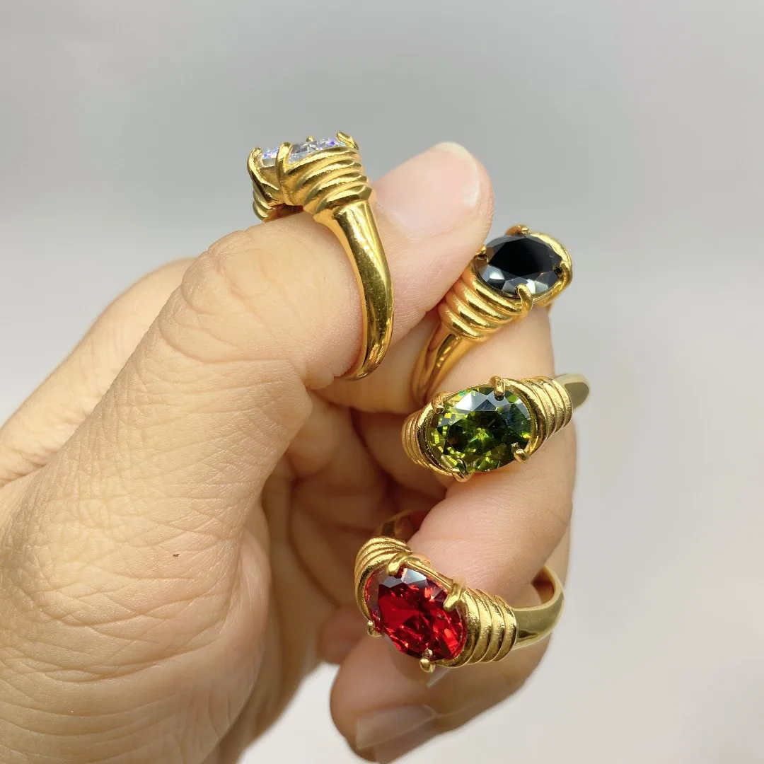 

Strong Prong Setting Oval Cutt 3A Zircon Shiny Green Red Black White Stone Ring Stainless Steel 18K Gold Plated Rings For Women