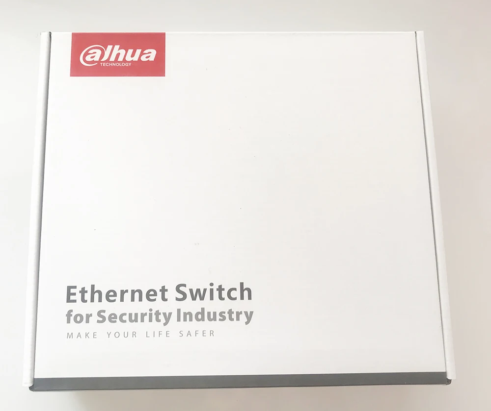 

Dahua 4-Port PoE Switch PFS3005-4ET-60 Layer Two commercial Switch 250 meters Long Distance PoE transmission for IP System