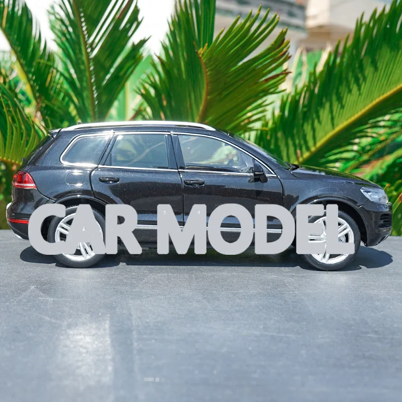 1:18 scale Alloy Toy Vehicles VW GTA TSI Touareg SUV Car Model Of Children's Toy Cars Original Authorized Authentic Kids Toys