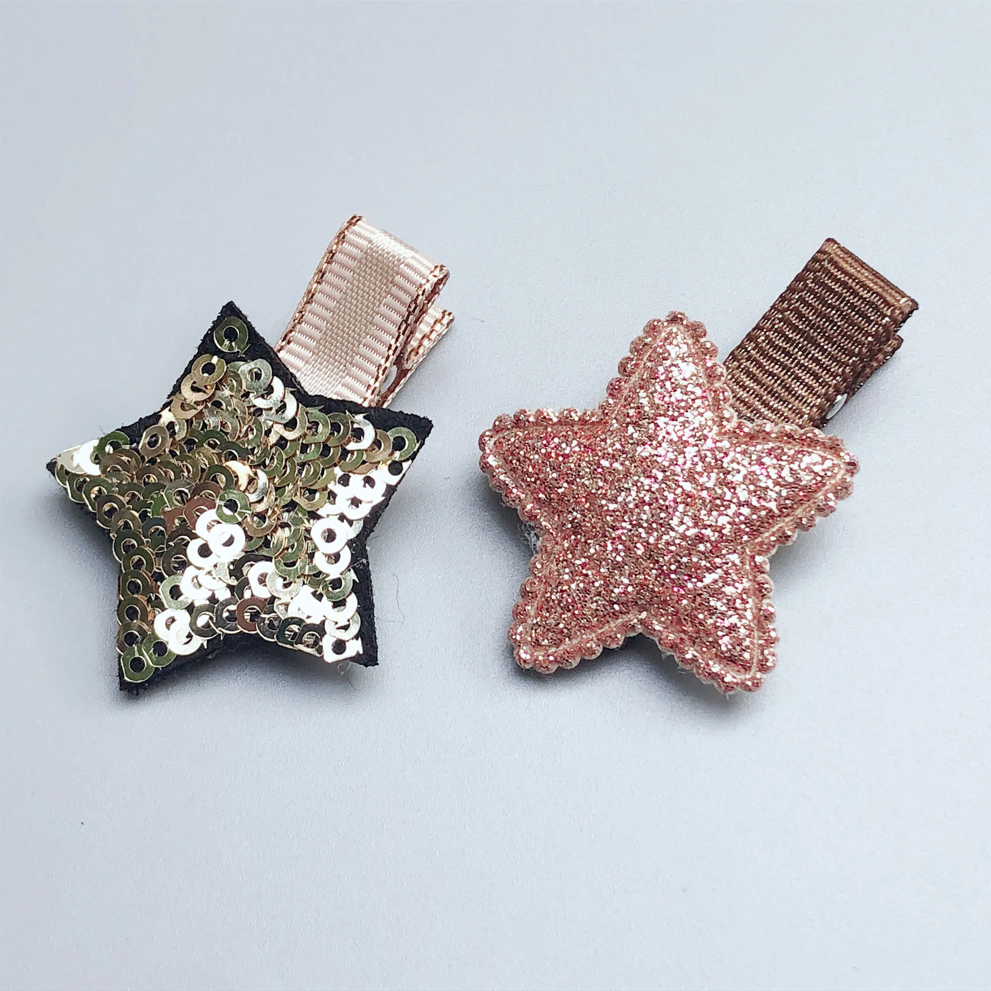 

20pcs Fashion Glitter Star Hairpins Cute Sequin Star Alligator Clips Princess Headwear Boutique Hair Accessories for Girls