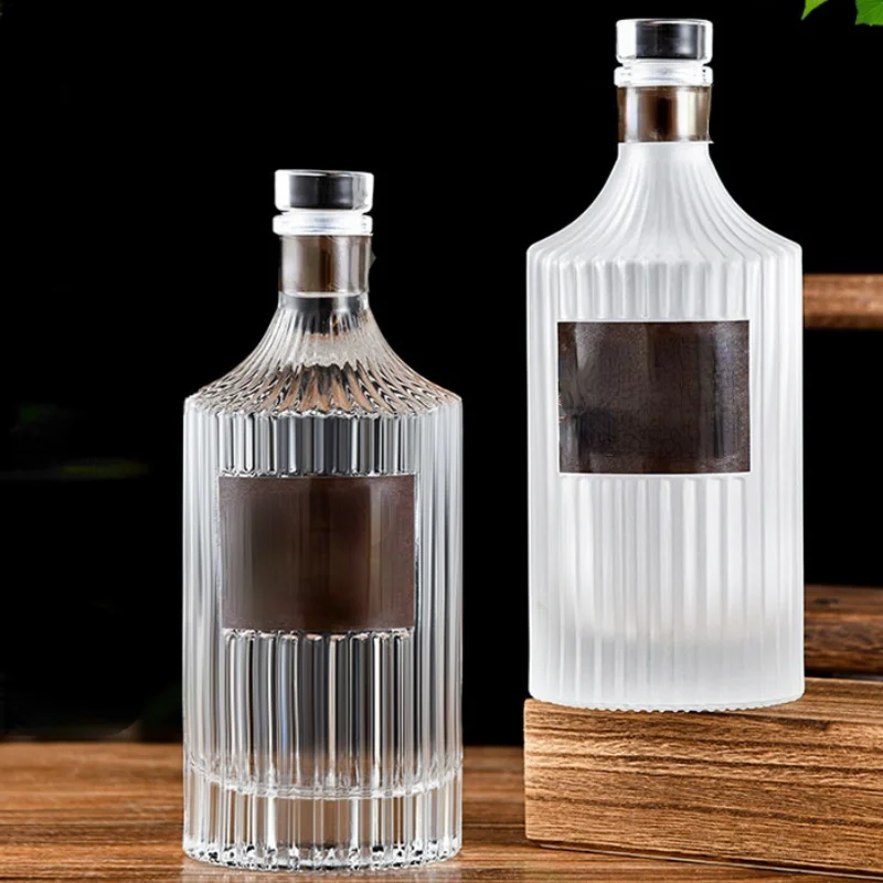 

500ml Exquisite Creative Vertical Stripes Bottle Red Wine Whiskey Brandy Vodka Fruit Wine Hip Flask Home Bar Liquid Container