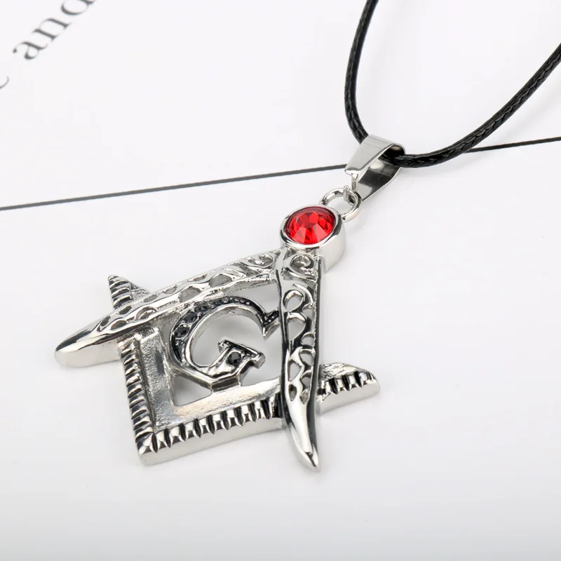 

1pc Freemason G Logo Pendant Necklace With Red Crystal Inlaid Titaniuml Masonic Necklace Free Mason Jewelry Men's Jewelry