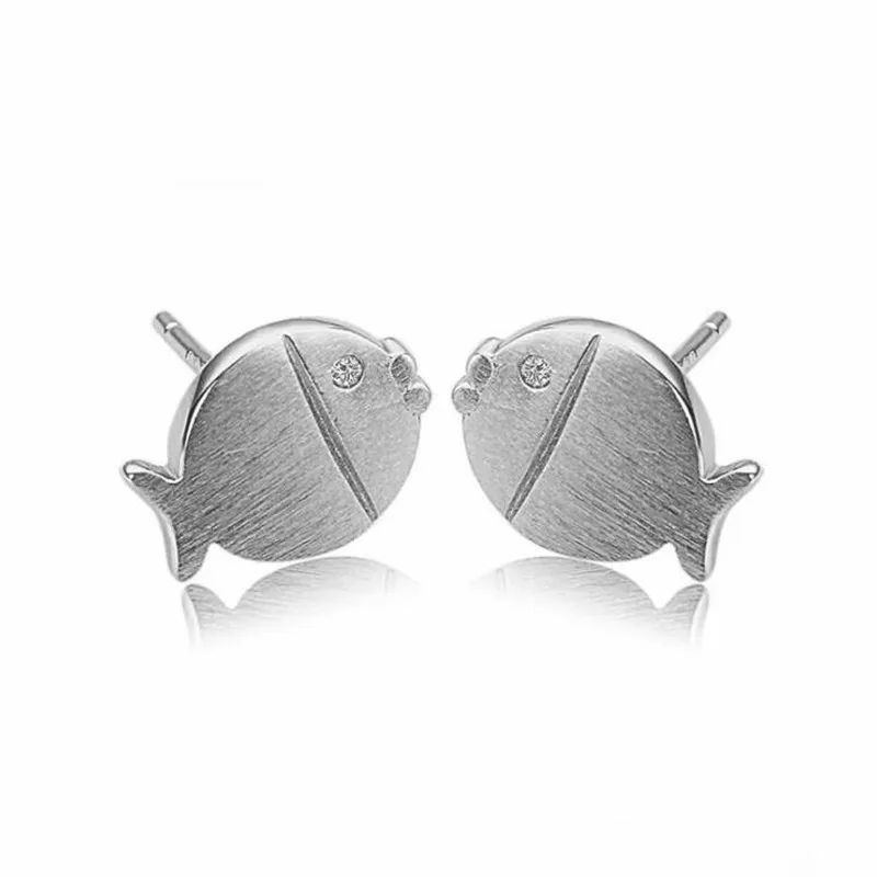 

Cute Small Fish Brush Korean Style Fashion 925 Sterling Silver Jewelry Eye Crystal Hypoallergenic Creative Stud Earrings SE779