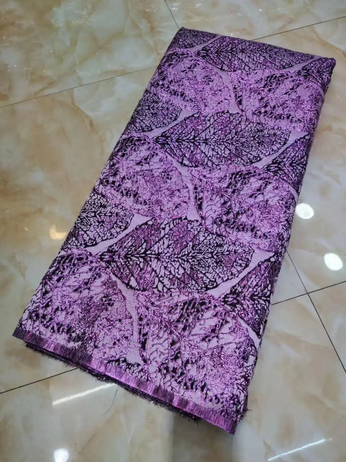 

Purple 2020 Newest Jacquard Lace Fabric High Quality Brocade Lace for Bridal Materials Nigerian Brocade Fabric For Wedding H8