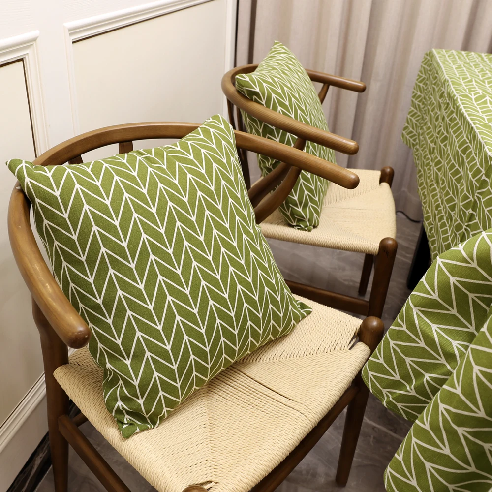 Скатерть в зеленую полоску хлопковая подушка Маленький журнальный столик