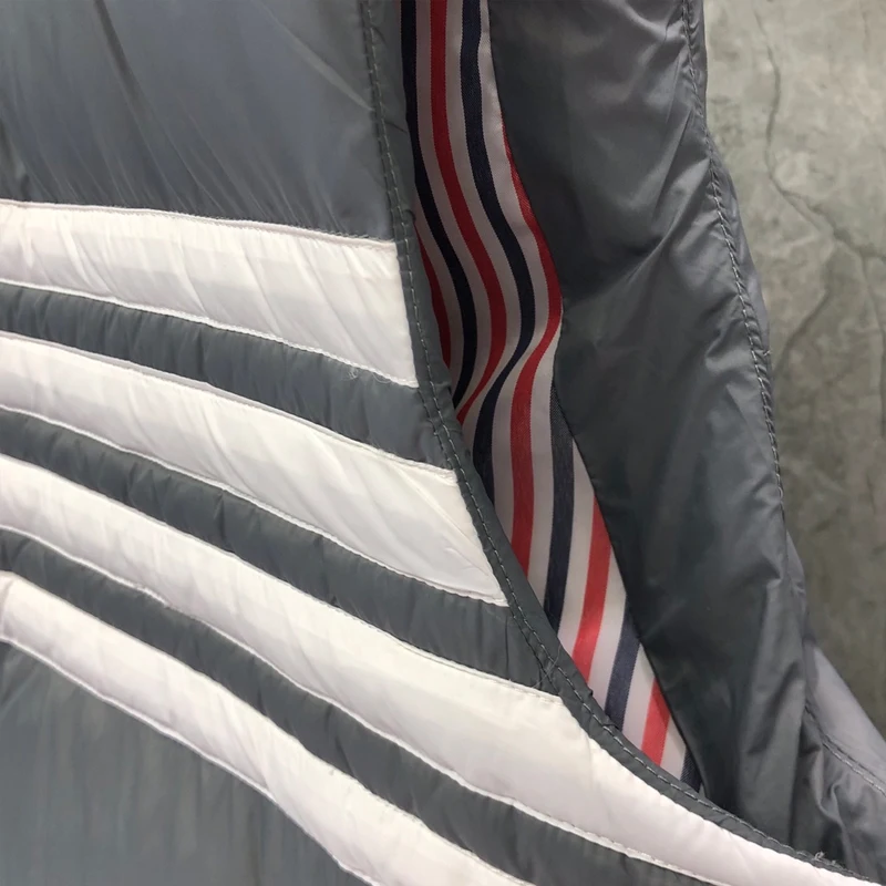 TB THOM Winter Men's Jackets Fashion Brand Down Gray Jacket Vest Matte Nylon Chest 4-Bar Stripe Thick Wholesale TB Thermal vest