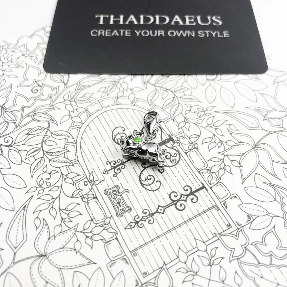 

Little Pig with Cloverleaf Pendant Charm Lucky 925 Sterling Silver Fashion Jewelry Fantastic Gift For Women Men Party Pendant