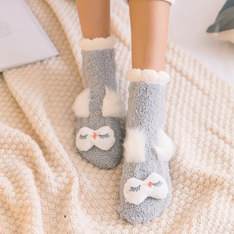 Grey Owl 1 пара теплых мягких пушистых зимних носков с милыми мультяшными животными для женщин и девушек удобные бархатные носки-тапочки кораллового цвета для отдыха зима QDD9856 - Цвет: Grey Owl