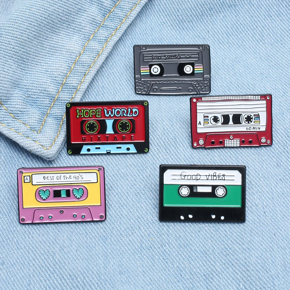 

Enamel Pin Cute Cartoon Tape Brooch for Women Music CD Pins Metal Badges Broche for Woman Brooches Lapel Pines Brosche Jewelry