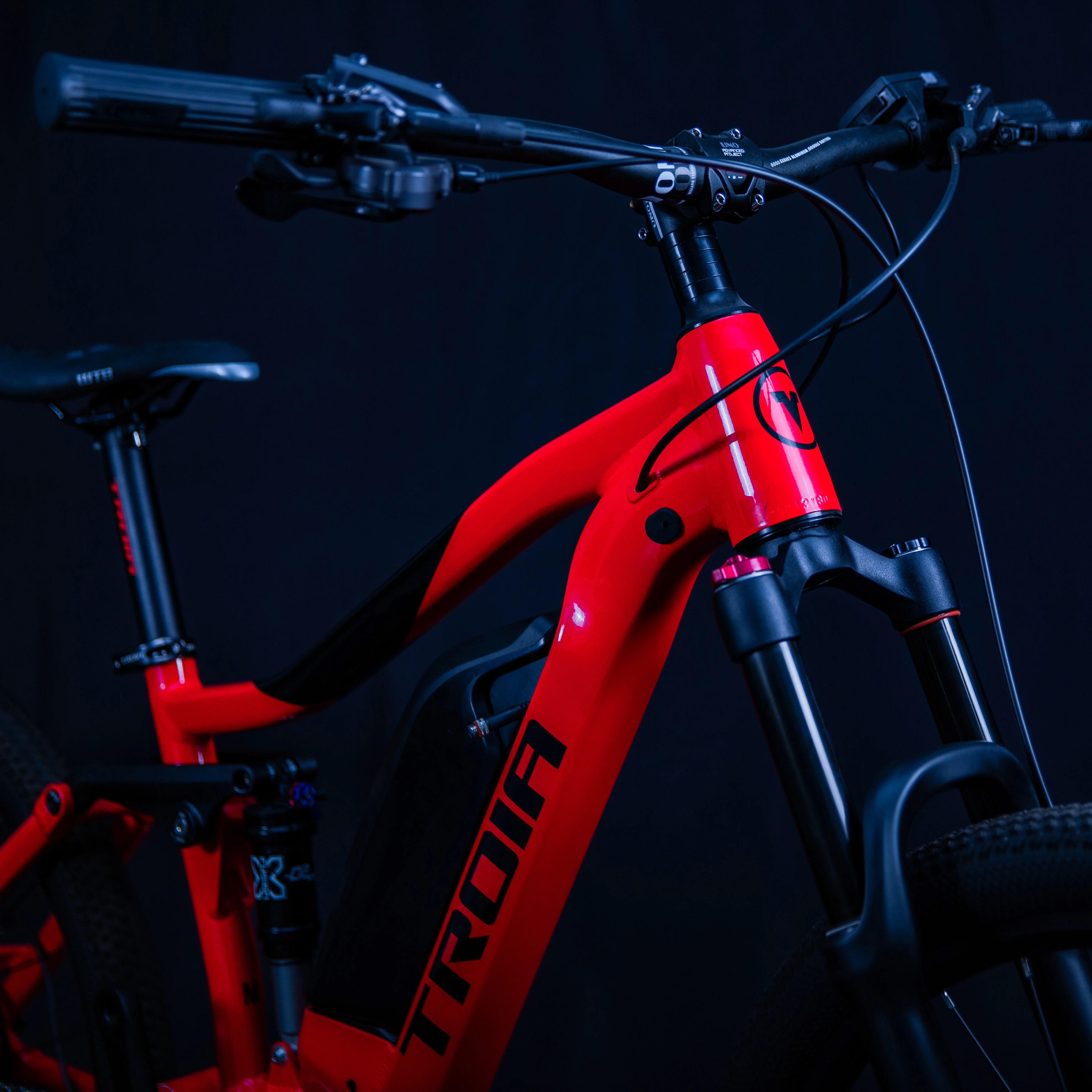 

27.5inch EMTB TR hybrid li-ion battery tram 450w mid-motor Power ebike electric Travelling bicycle 11speed mtb e-bikes