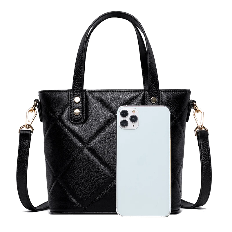 

Cowhide Shoulder Bag Women Casual Leather Messenger Bag Large Capacity Fashion Handbag High Quality Black Zipper Quilted Bag