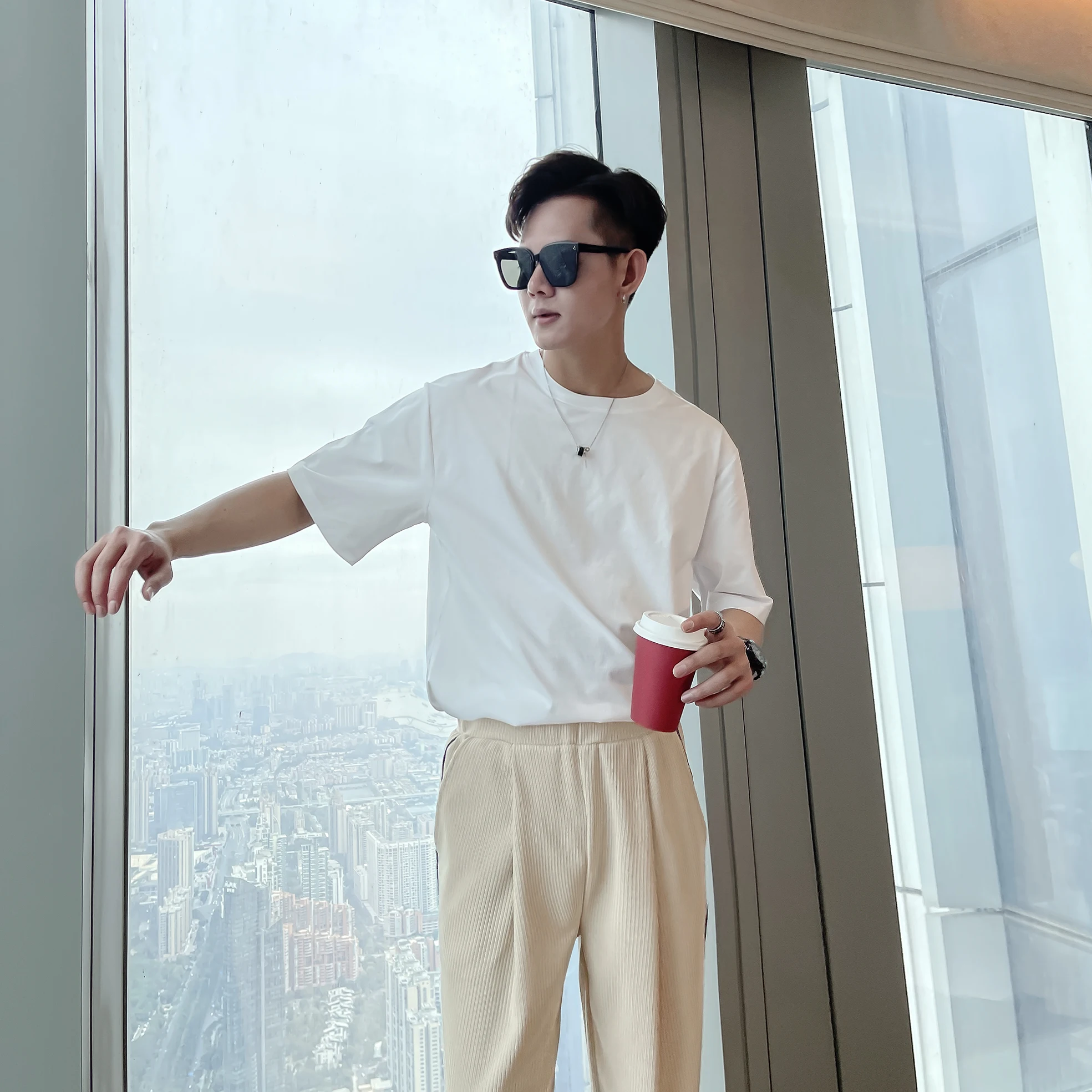 

Chic Men Short Sleeve T-shirt Round Neck T-Shirts Summer Solid Simple Comfortable