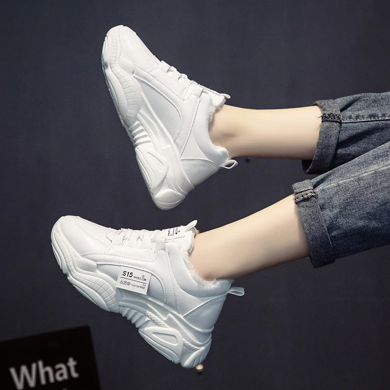 Новинка модные белые кроссовки Вулканизированная обувь для женщин сетчатые