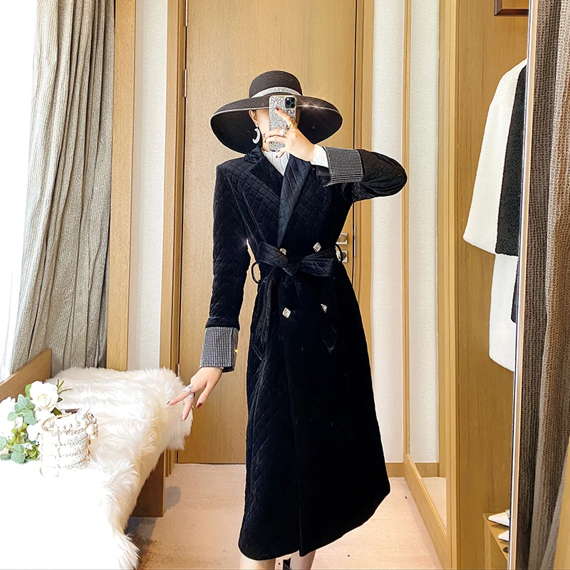 

Autumn and winter clothing 2021 new women's heavy industry diamond inlaid Hepburn coat medium length suit collar thickened cotto