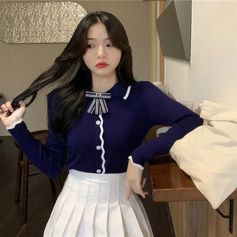 

Autumn and winter 2021 new knitted bottomed sweater for women