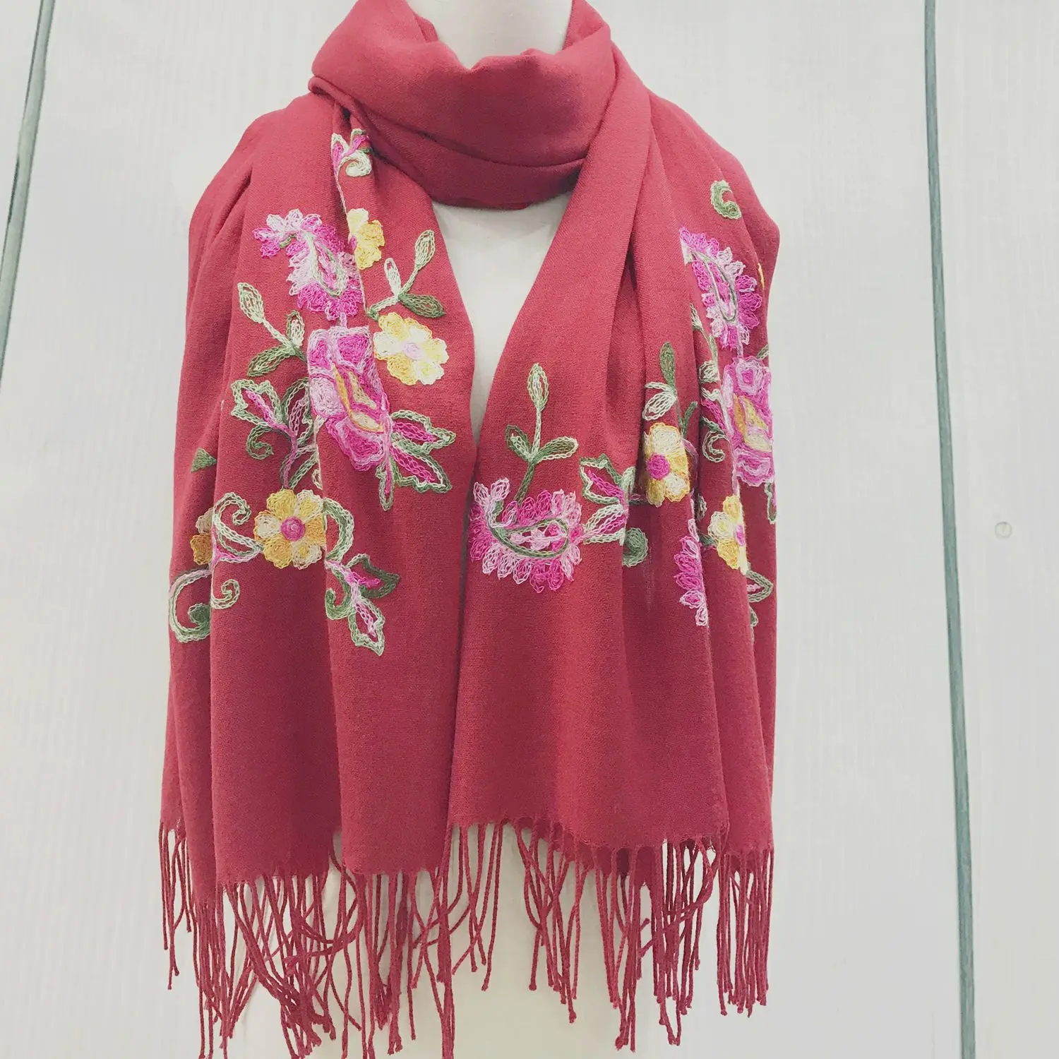 Горячая новинка 2019 женский шарф с вышивкой в этническом стиле имитация кашемира
