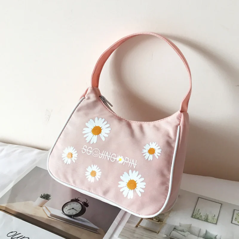

Japanese Korean Retro Trend Nylon Armpit Package Little Daisy Printed Women's Hand Square Sling Bag
