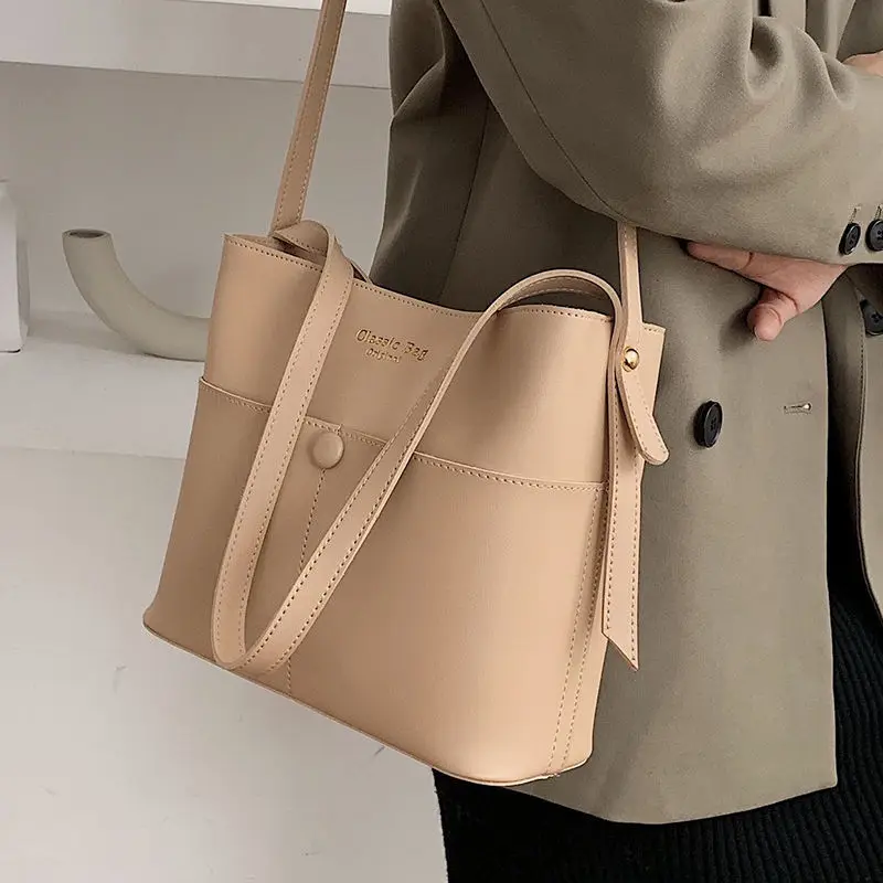 

Tote Bag Shoulder Bag Female Crossbody Bag Designer Handbag Purse Baguette Women Retro Zipper Fashion 2021 New PU Leather Bucket