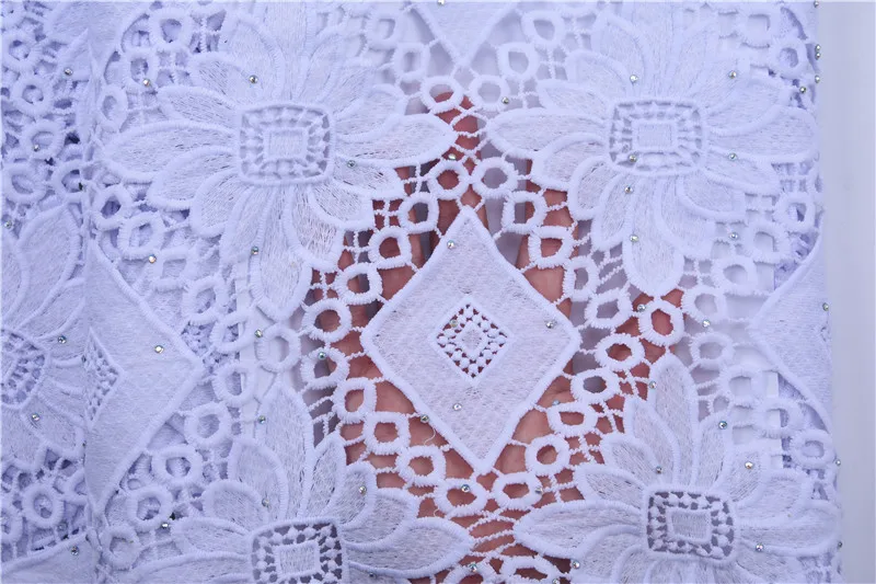 

New arrival African guipure Lace white Water Soluble Chemical Lace fabric 2020 High Quality African Dry Cord Lace for Wedding
