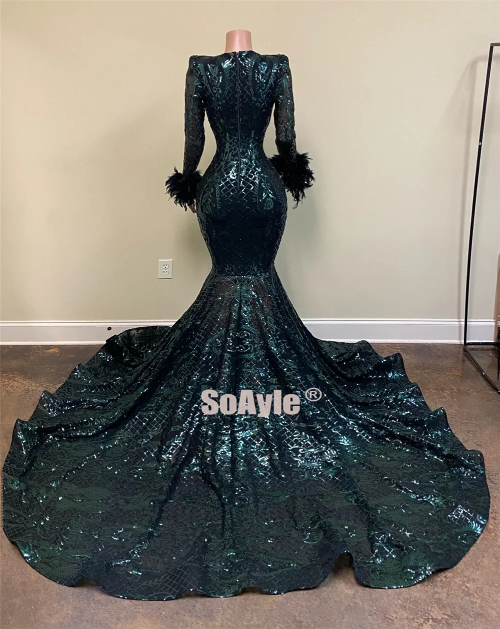 SoAyle Long Prom Dresses 2020 Sexy Deep V-neck Mermaid Sequin Dark Green African Women Prom Dress Sleeves Feathers Dresses