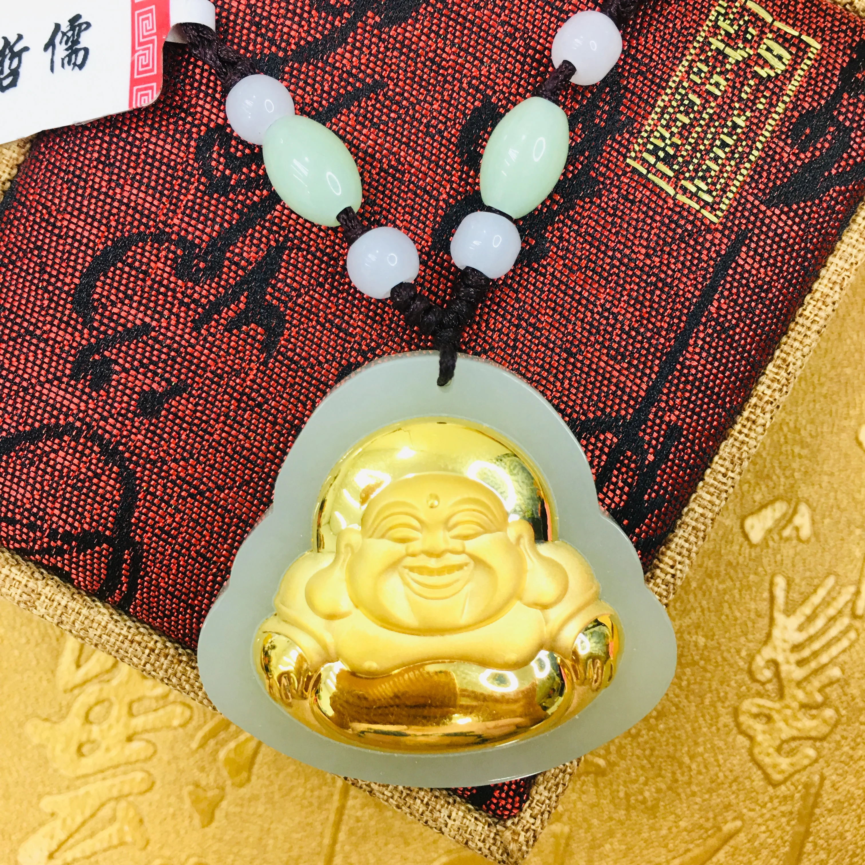 Отправить сертификат уровня а большая часть подвескаиз натурального камня