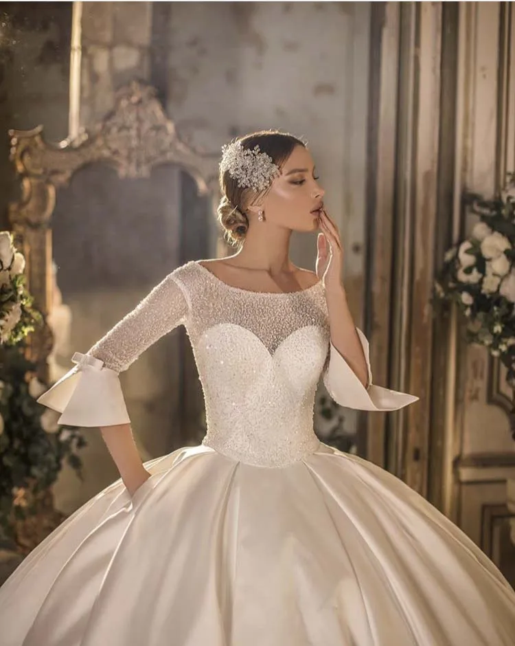 

HL Vintage Wedding Dresses Scoop Beaded Heavily Bling Bling Three Quarter Sleeve Ball Gown Princess Robe De Mariee