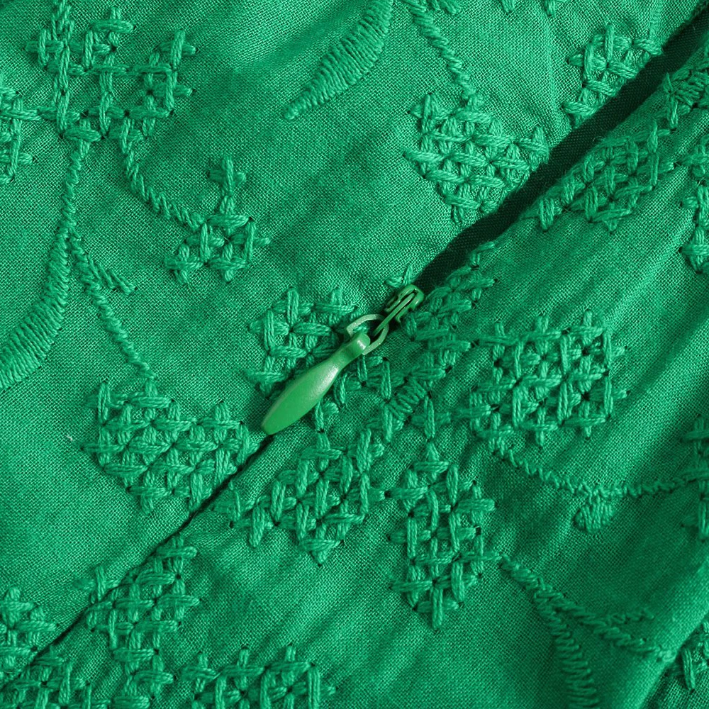 

ZA2021 European and American style foreign trade women's new style French green temperament V-tie embroidered short jumpsuit