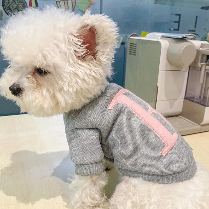 

Pet Dog Clothes Gray Hoodies Autumn Coat Short Sleeve Warm Cat Jacket Winter Dogs Cat Costume Letter Fashion Costume