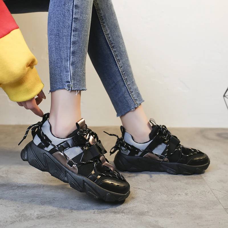 Женские кроссовки без шнуровки удобные на платформе повседневные прогулочные