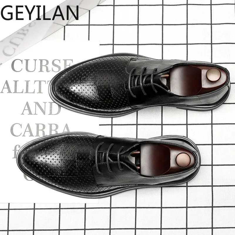 

New Design Men Summer Dress Shoes 2018 Man Flat Classic Men Geometric Pattern Leather Italian Formal Oxford Shoes