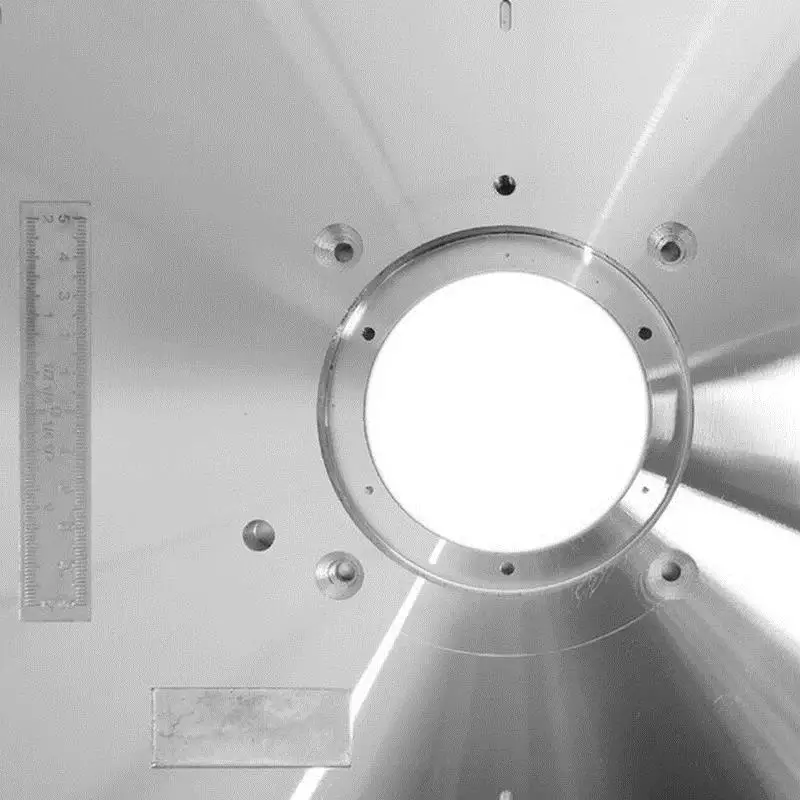 Деревообрабатывающий обрезной станок гравировальный флип-борт