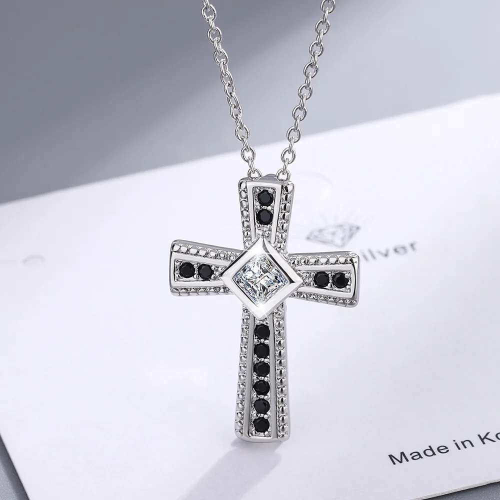 

2021 Cross Pendant Designer Necklace Neck Pendants Women Luxury Jewelry Fashion Black Crystal Clavicle Chain Gift for Girlfriend