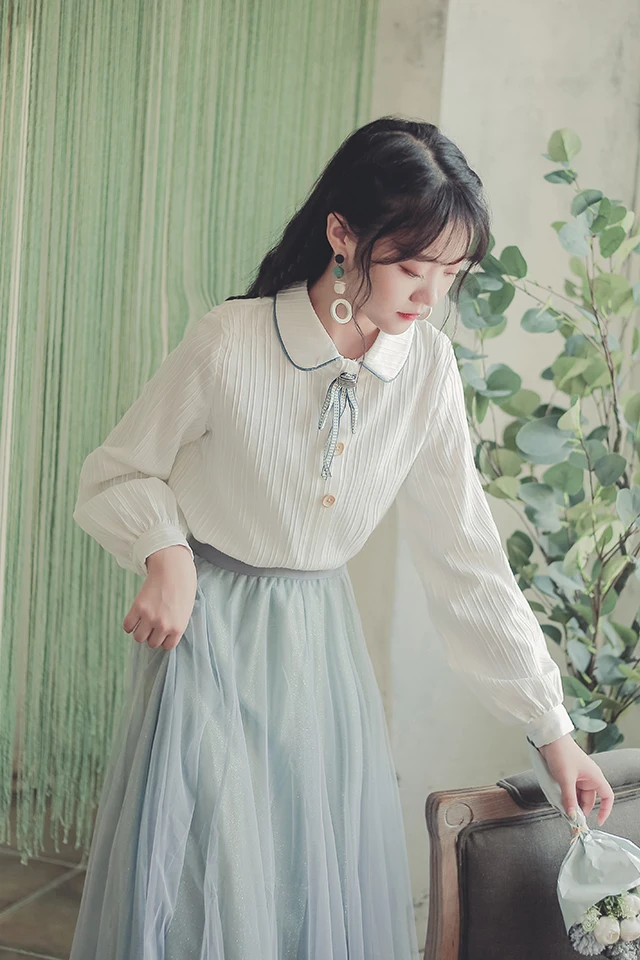 

French baby collar white shirt women's design sense minority shirt versatile 2021 spring new long sleeve top