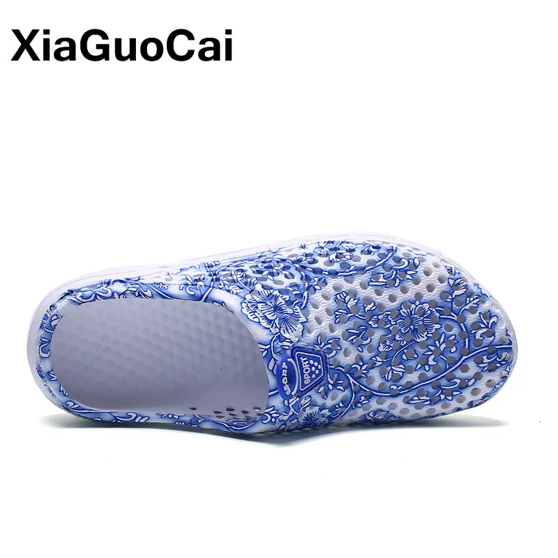 Summer Women Slippers Clogs Breathable Home Slippers Female Beach Sandals Waterproof Anti-Slip Flip Flops For Women Mules New