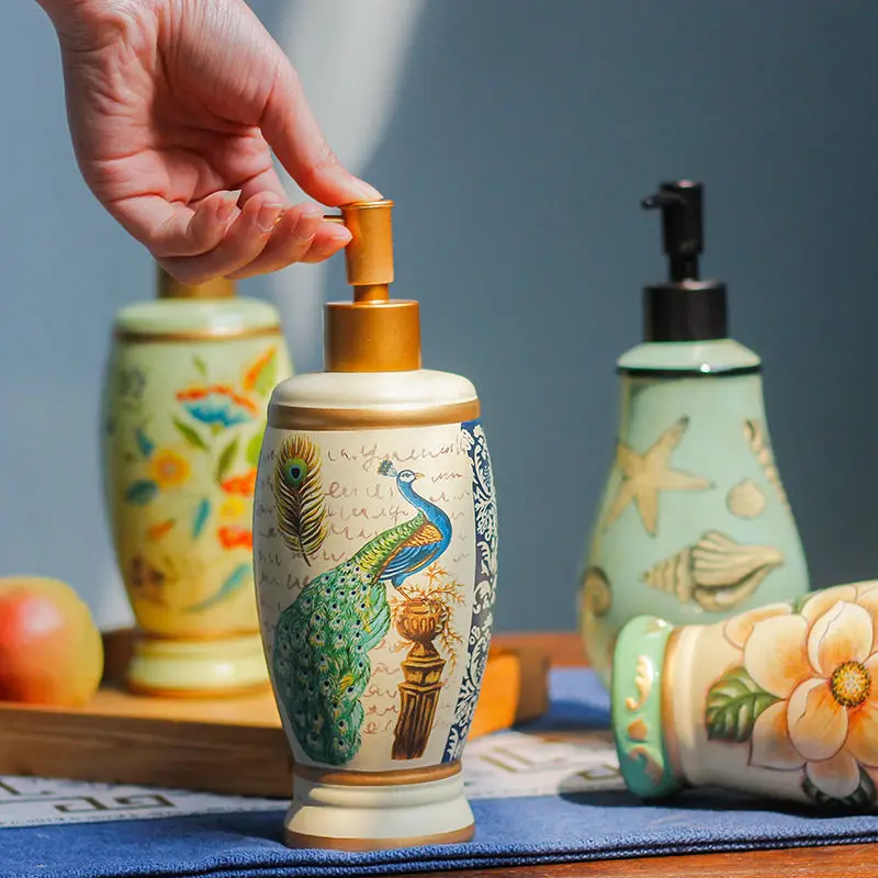 

American Ceramic Soap Dispenser Hotel Shower Gel Shampoo Press Bottle Retro Bathroom Toiletries Gold-plated Soap Dispenser Pump